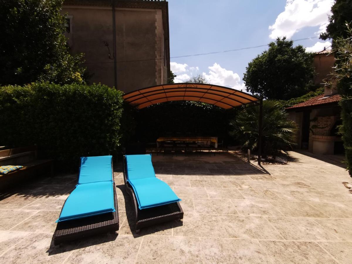 Les Chambres Du Lavoir Vert Tourbes Exterior photo